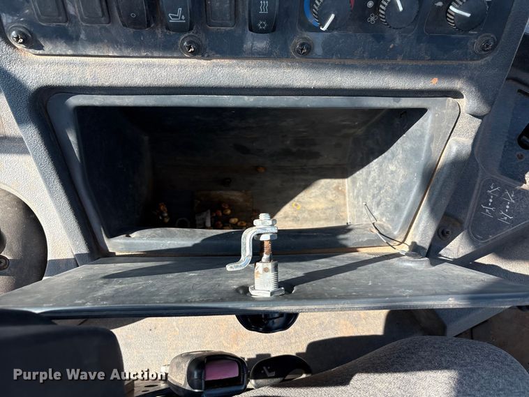 image for item EU4600 2015 John Deere 310SK backhoe