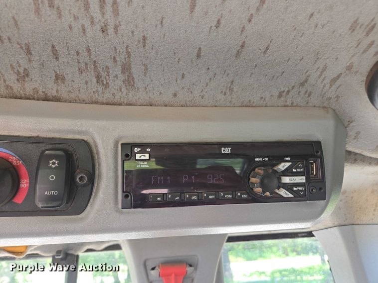 image for item EU4602 2016 Caterpillar 938M  wheel loader