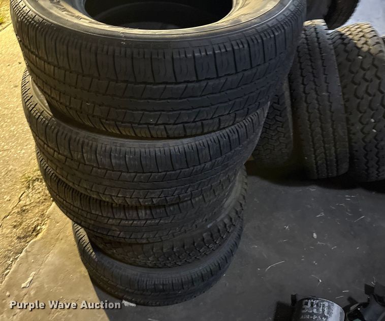 image for item EU4605 Tires and wheels