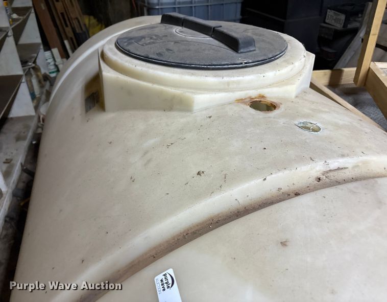 image for item EU4613 Poly tanks