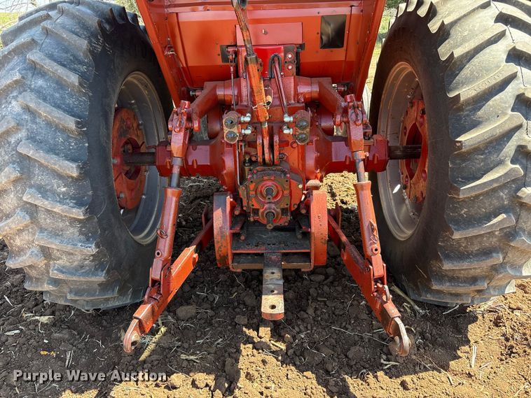 image for item EU4622 1975 International Harvester F1066 tractor