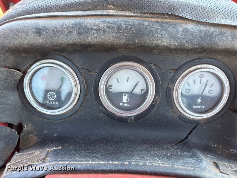 image for item EU4622 1975 International Harvester F1066 tractor