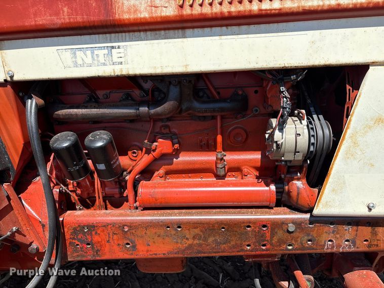 image for item EU4622 1975 International Harvester F1066 tractor