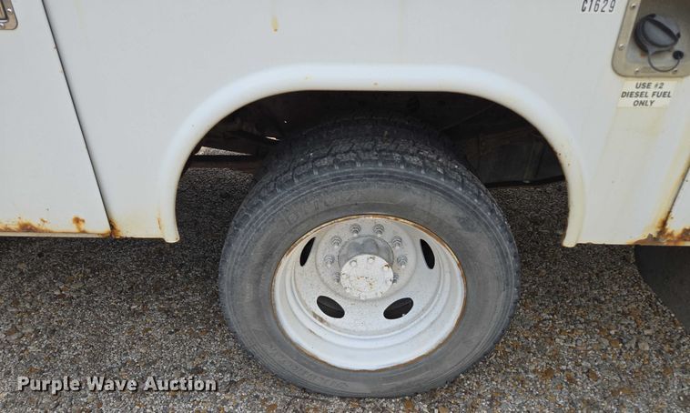 image for item EV1510 2007 Ford F550 bucket truck