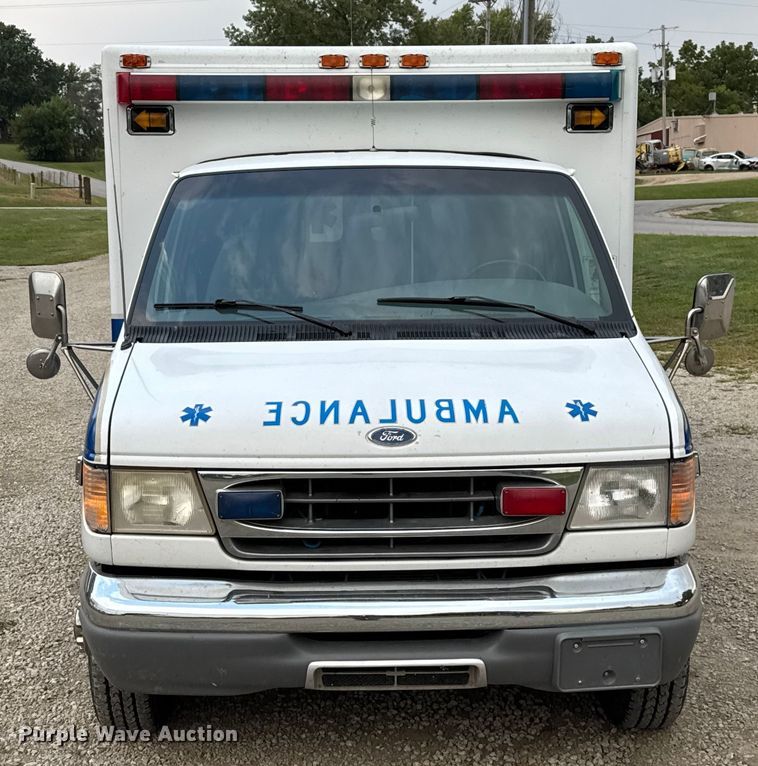 image for item EV1741 1997 Ford E350 ambulance