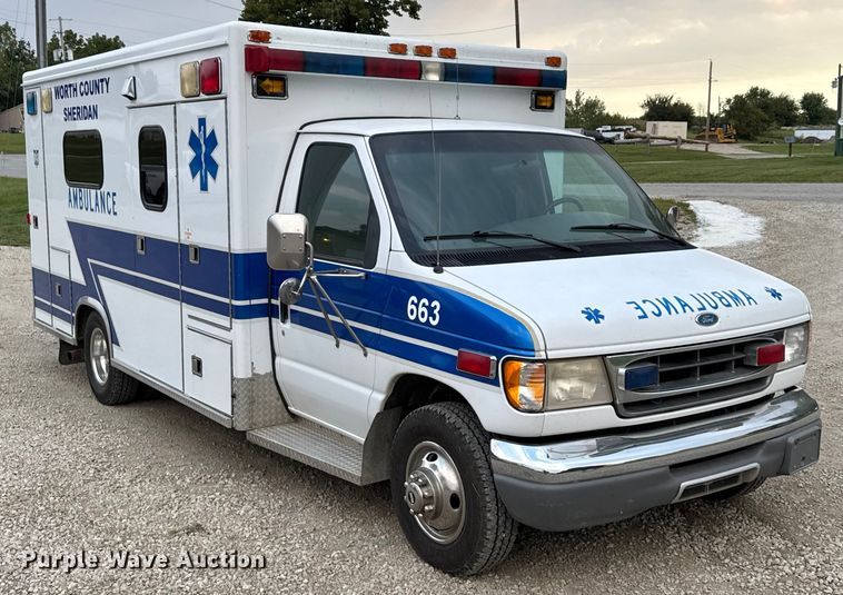 image for item EV1741 1997 Ford E350 ambulance