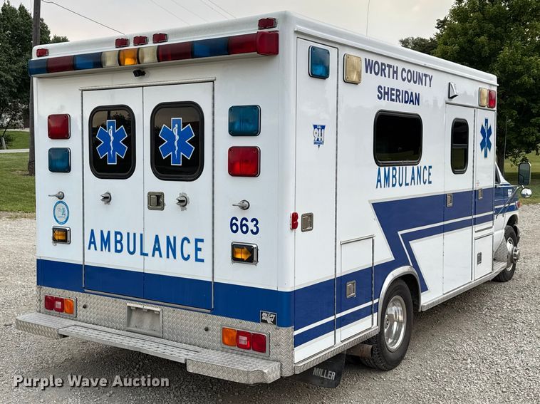 image for item EV1741 1997 Ford E350 ambulance