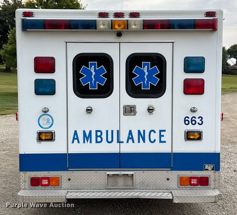 image for item EV1741 1997 Ford E350 ambulance
