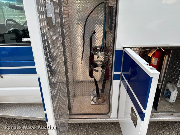 image for item EV1741 1997 Ford E350 ambulance