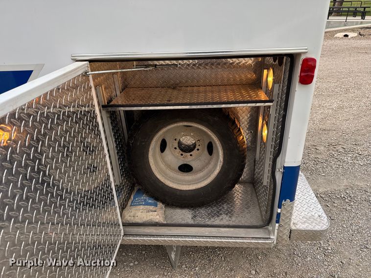 image for item EV1741 1997 Ford E350 ambulance