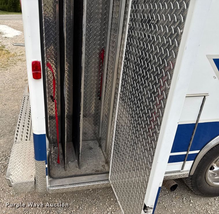 image for item EV1741 1997 Ford E350 ambulance