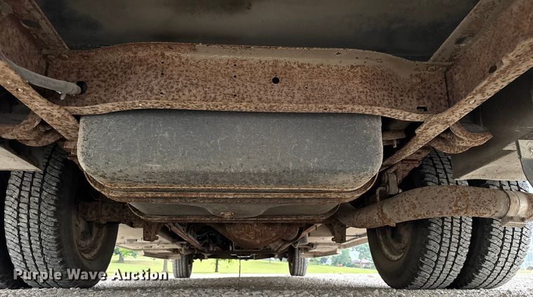 image for item EV1741 1997 Ford E350 ambulance