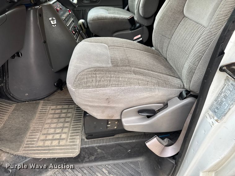 image for item EV1741 1997 Ford E350 ambulance