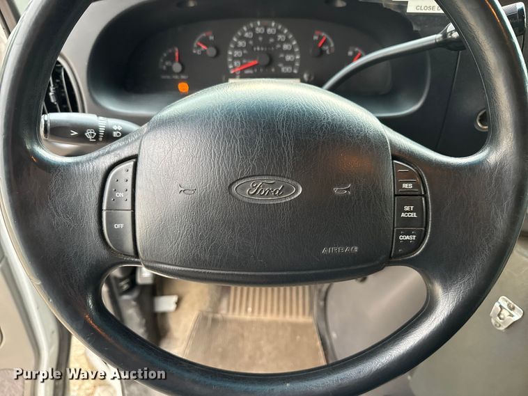 image for item EV1741 1997 Ford E350 ambulance