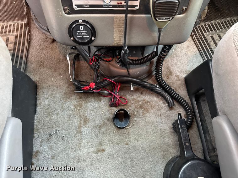 image for item EV1741 1997 Ford E350 ambulance