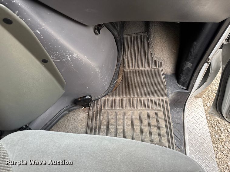 image for item EV1741 1997 Ford E350 ambulance