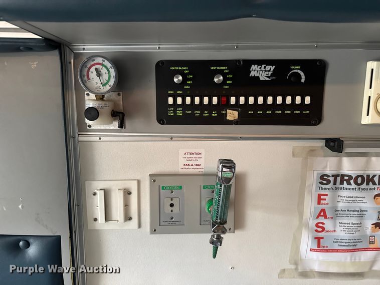 image for item EV1741 1997 Ford E350 ambulance