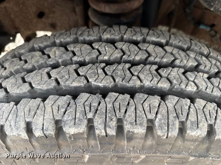 image for item EV1741 1997 Ford E350 ambulance