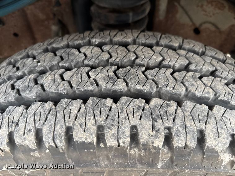 image for item EV1741 1997 Ford E350 ambulance