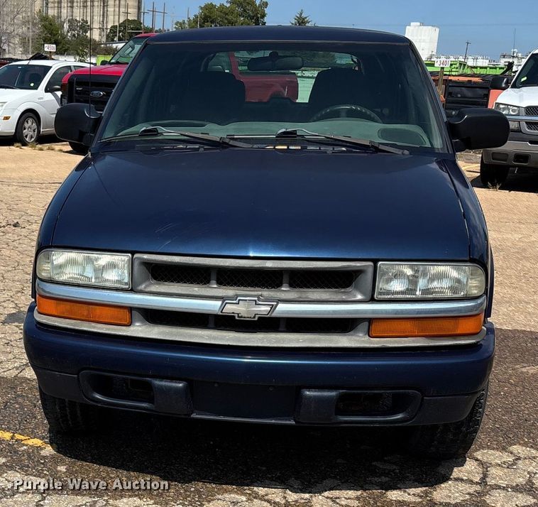 image for item EV1756 2005 Chevrolet Blazer SUV