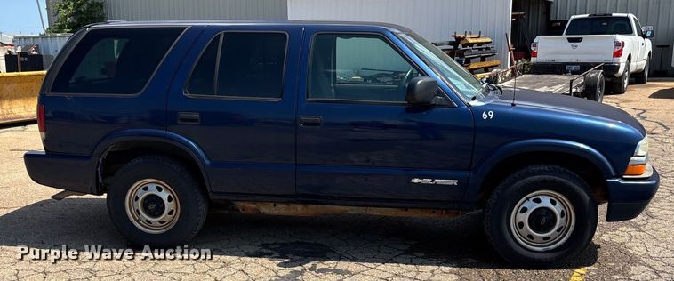 image for item EV1756 2005 Chevrolet Blazer SUV