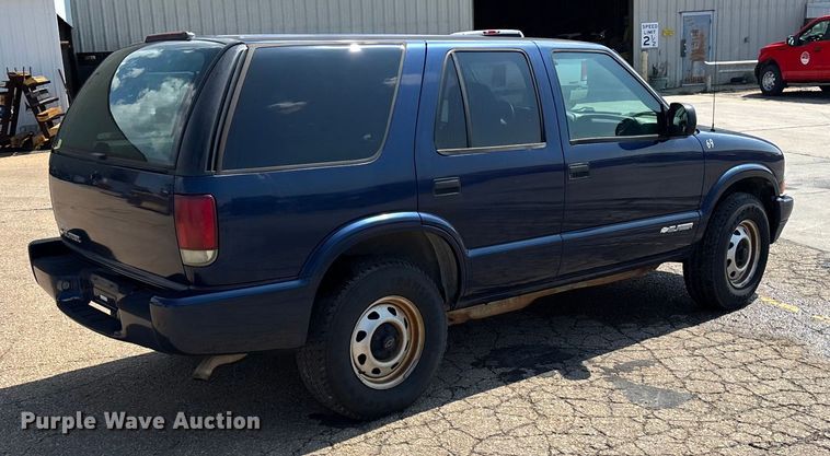 image for item EV1756 2005 Chevrolet Blazer SUV