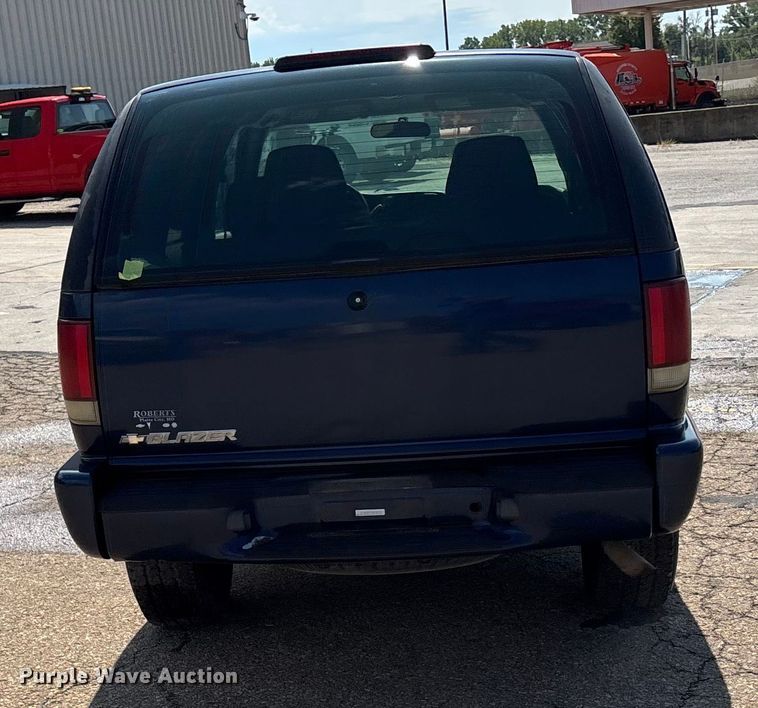 image for item EV1756 2005 Chevrolet Blazer SUV