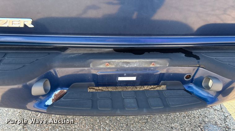 image for item EV1756 2005 Chevrolet Blazer SUV