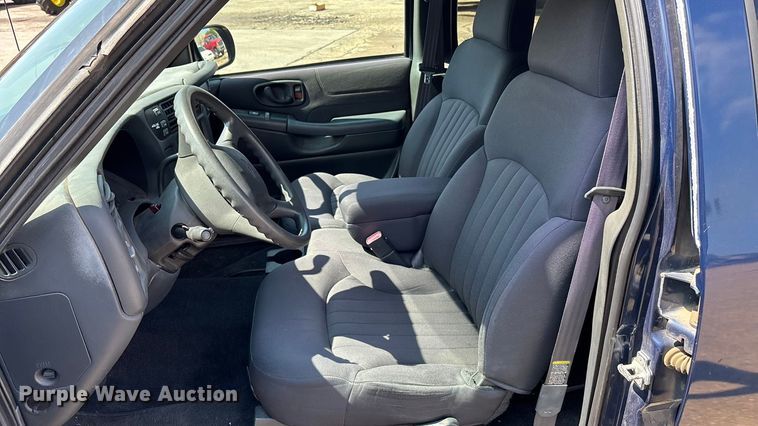 image for item EV1756 2005 Chevrolet Blazer SUV