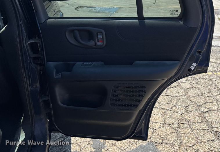 image for item EV1756 2005 Chevrolet Blazer SUV