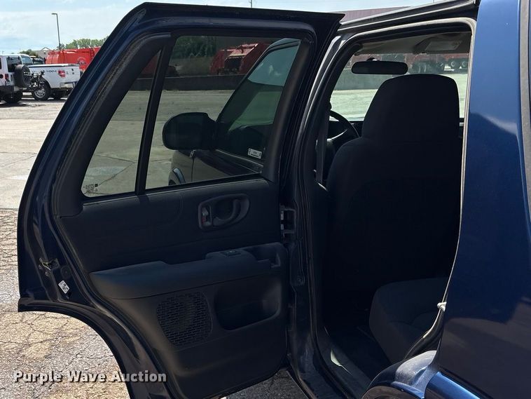 image for item EV1756 2005 Chevrolet Blazer SUV