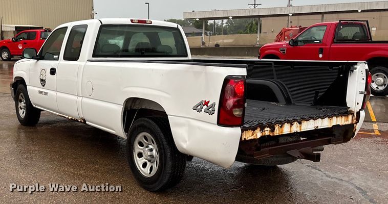 image for item EV1758 2005 Chevrolet Silverado 1500 Ext. Cab pickup truck