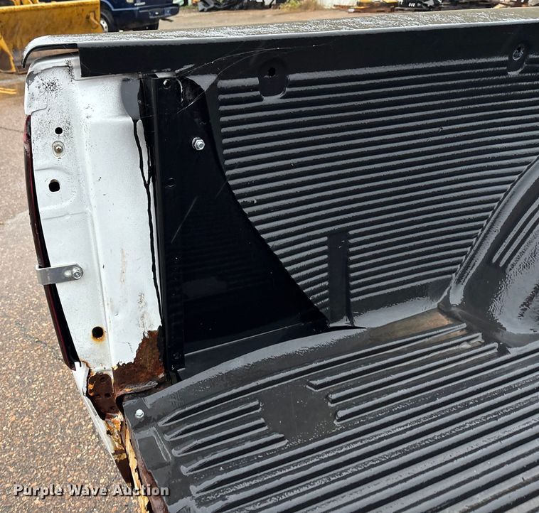 image for item EV1758 2005 Chevrolet Silverado 1500 Ext. Cab pickup truck