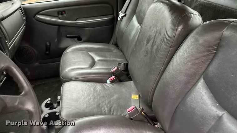 image for item EV1758 2005 Chevrolet Silverado 1500 Ext. Cab pickup truck