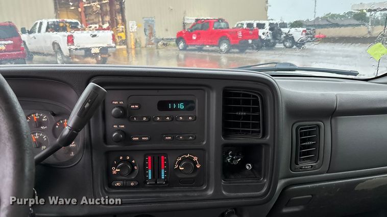 image for item EV1758 2005 Chevrolet Silverado 1500 Ext. Cab pickup truck