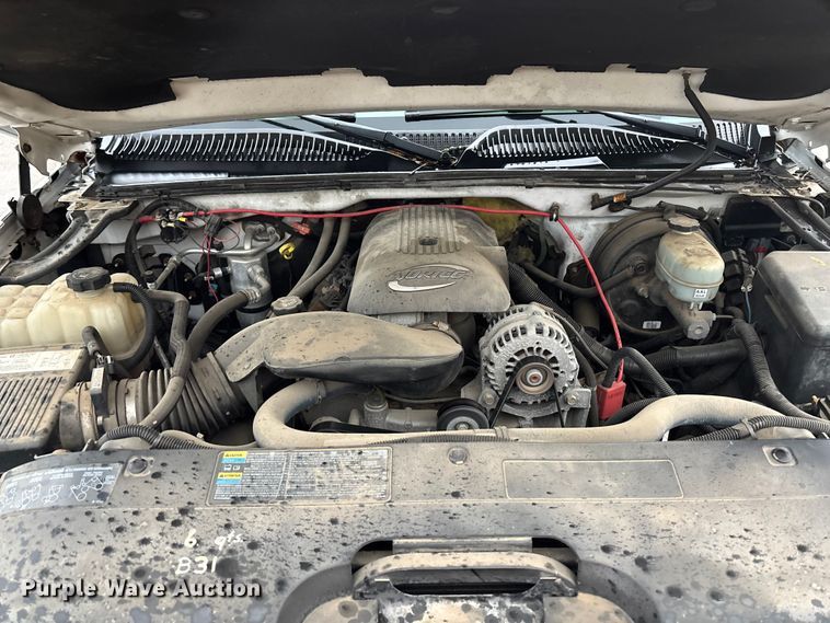 image for item EV1758 2005 Chevrolet Silverado 1500 Ext. Cab pickup truck