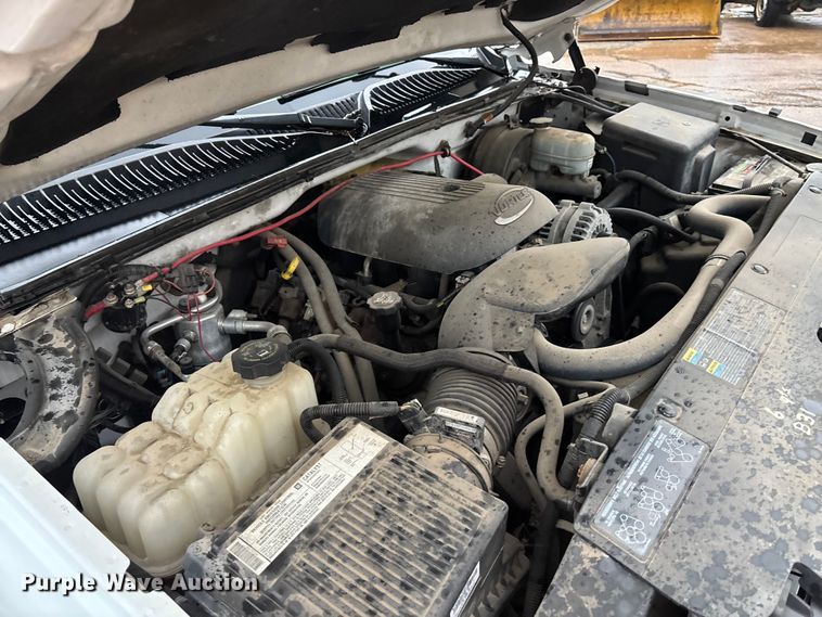 image for item EV1758 2005 Chevrolet Silverado 1500 Ext. Cab pickup truck