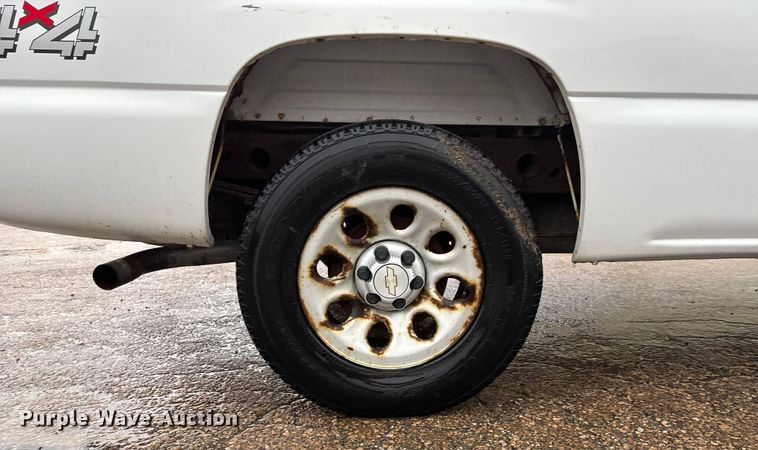 image for item EV1758 2005 Chevrolet Silverado 1500 Ext. Cab pickup truck