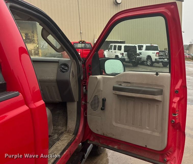 image for item EV1761 2008 Ford F-250 pickup truck