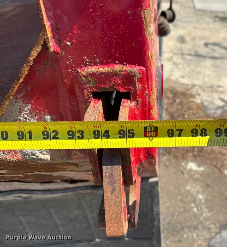 image for item EV1762 2017 Freightliner 108SD dump truck