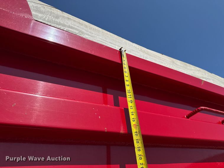 image for item EV1762 2017 Freightliner 108SD dump truck