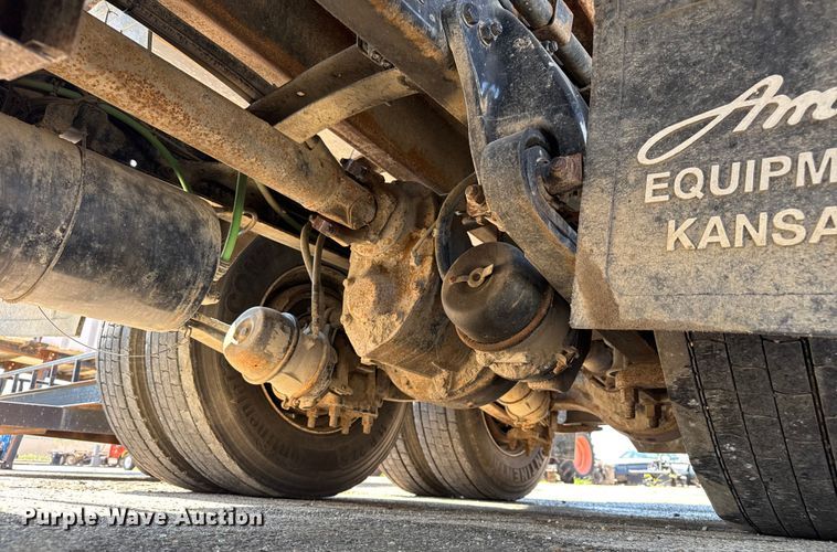 image for item EV1762 2017 Freightliner 108SD dump truck