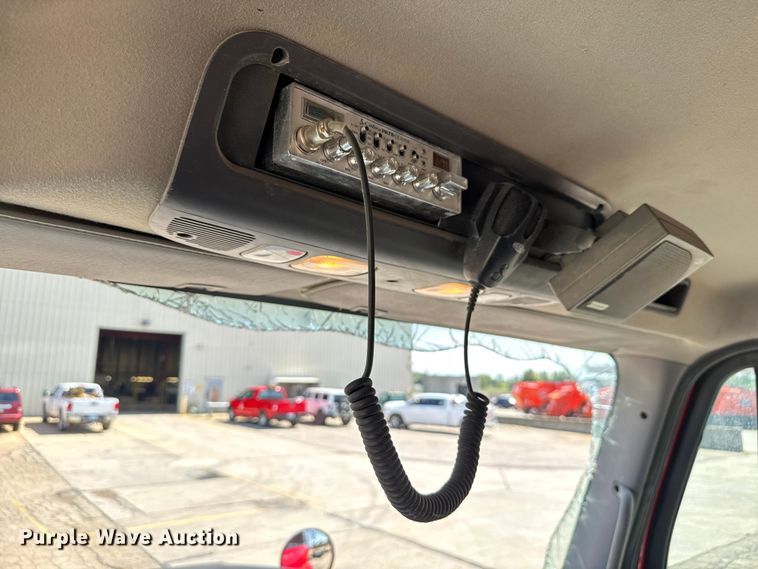 image for item EV1762 2017 Freightliner 108SD dump truck