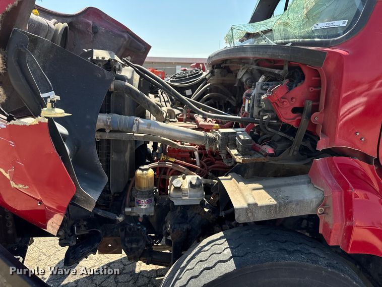 image for item EV1762 2017 Freightliner 108SD dump truck