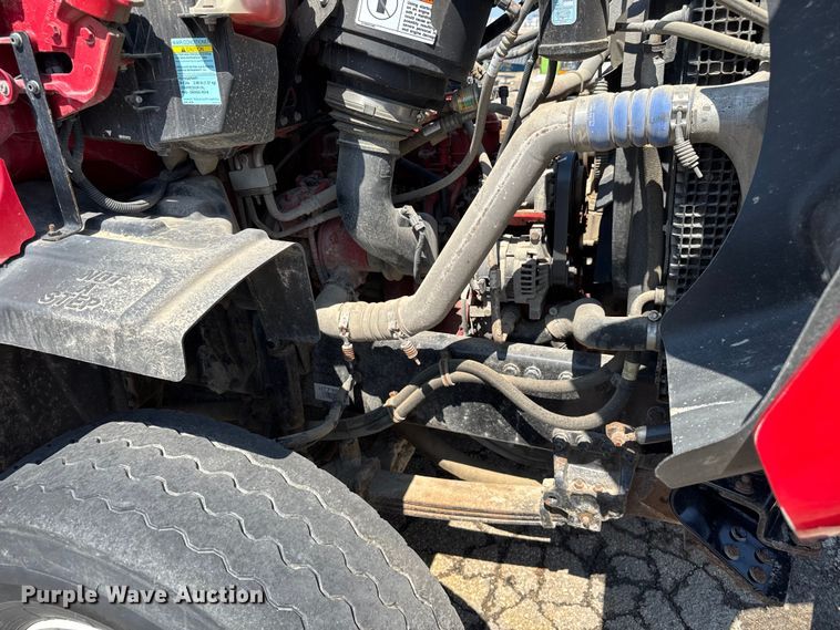 image for item EV1762 2017 Freightliner 108SD dump truck