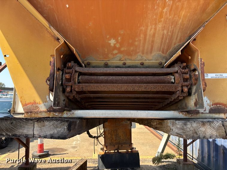 image for item EV1763 Henderson Chief FSH 13/11409 spreader