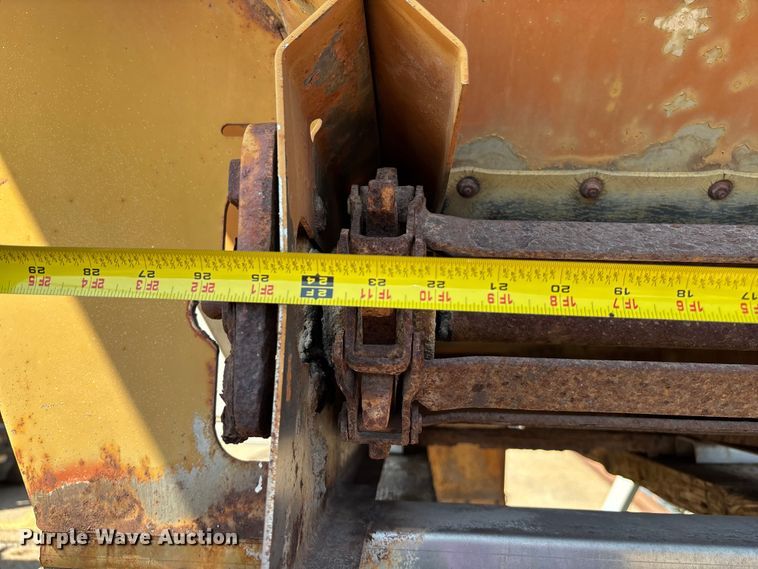 image for item EV1763 Henderson Chief FSH 13/11409 spreader