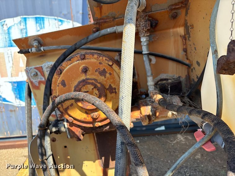 image for item EV1763 Henderson Chief FSH 13/11409 spreader