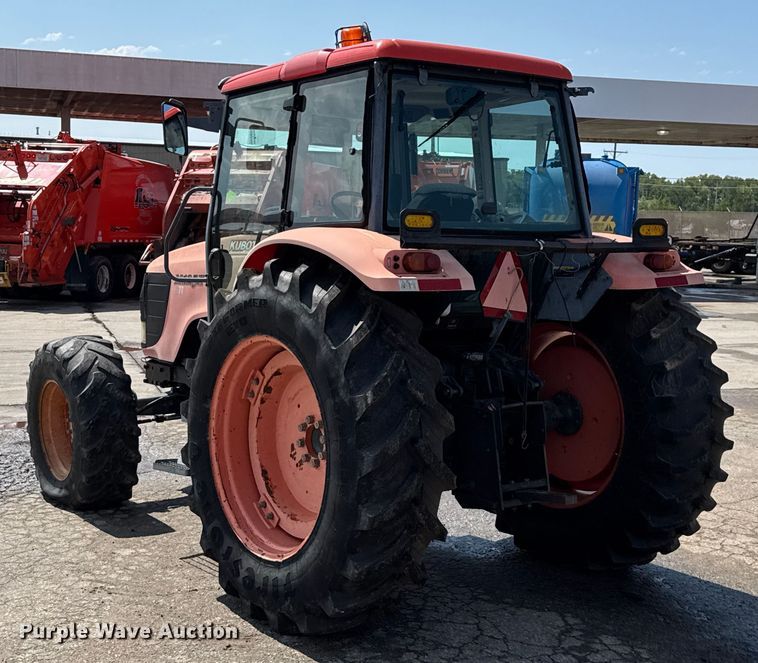 image for item EV1766 Kubota M125X MFWD tractor