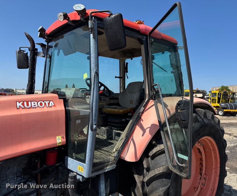 image for item EV1766 Kubota M125X MFWD tractor